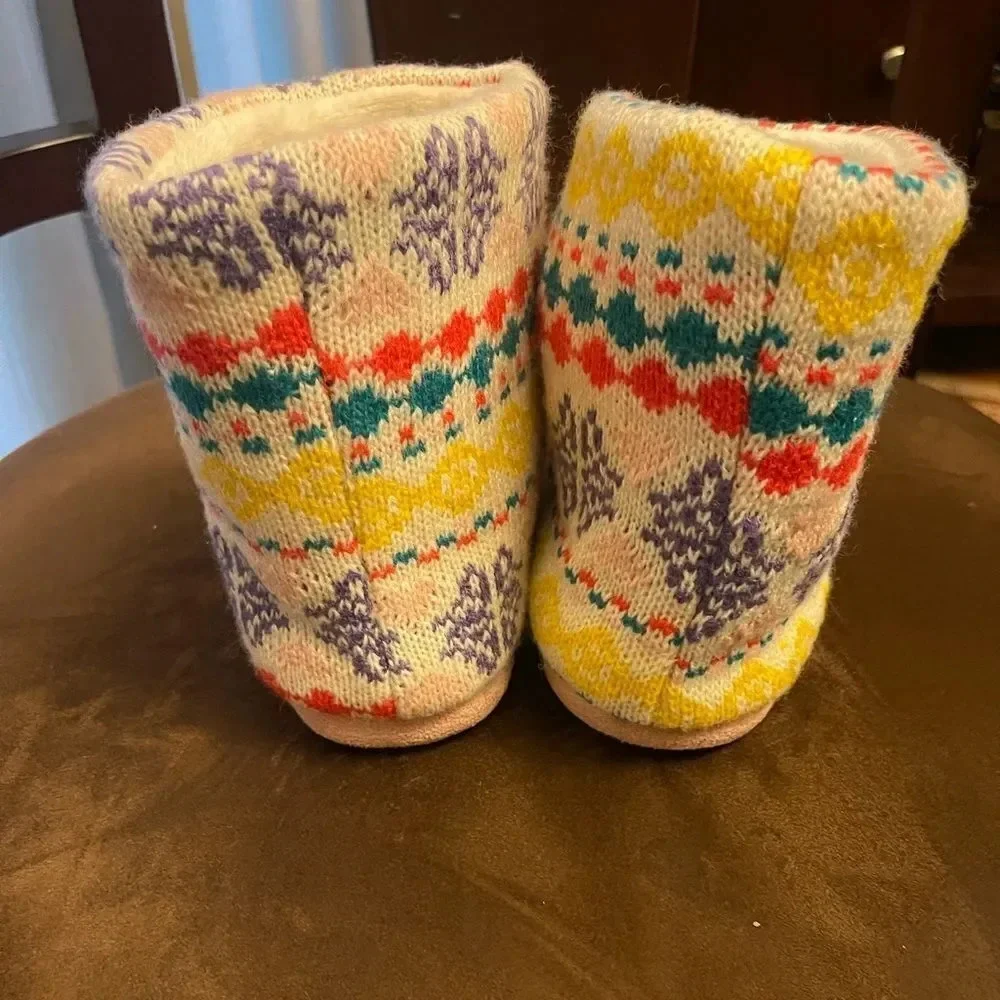 Kids Totes toasties kids Llama Pink and white Cozy dress up  slippers